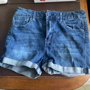 Junior girls high rise jean shorts